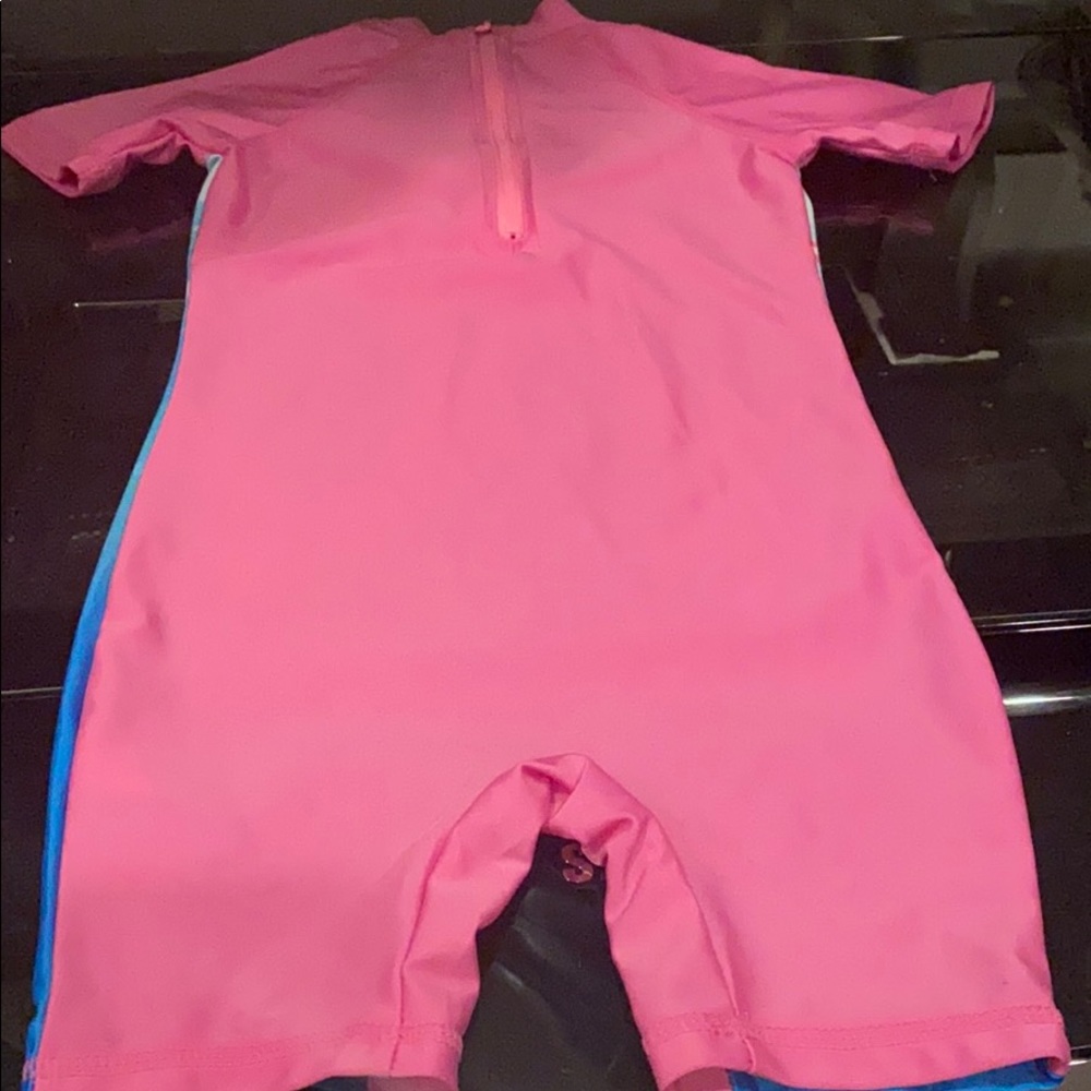 Disney Toddler Rash guard - Picture 4 of 5